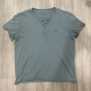 John Varvatos Quincy Short Sleeve Henley Shirt - LARGE - Grey With Peace